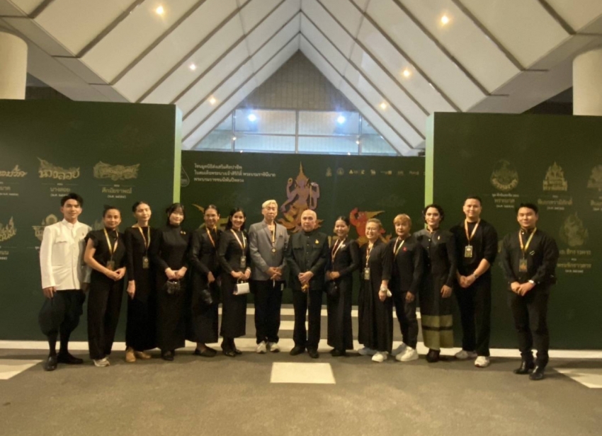 ครูขวด มนตรี วัดละเอียด แม่ทัพผู้กำกับศิลป์ ระดมลูกศิษย์ก้นกุฏิ 24 ชีวิตไว้ฝีมือแต่งหน้าโขนพระราชทาน พระพันปีหลวง  2025  ตอน “สัตยาพาลี”