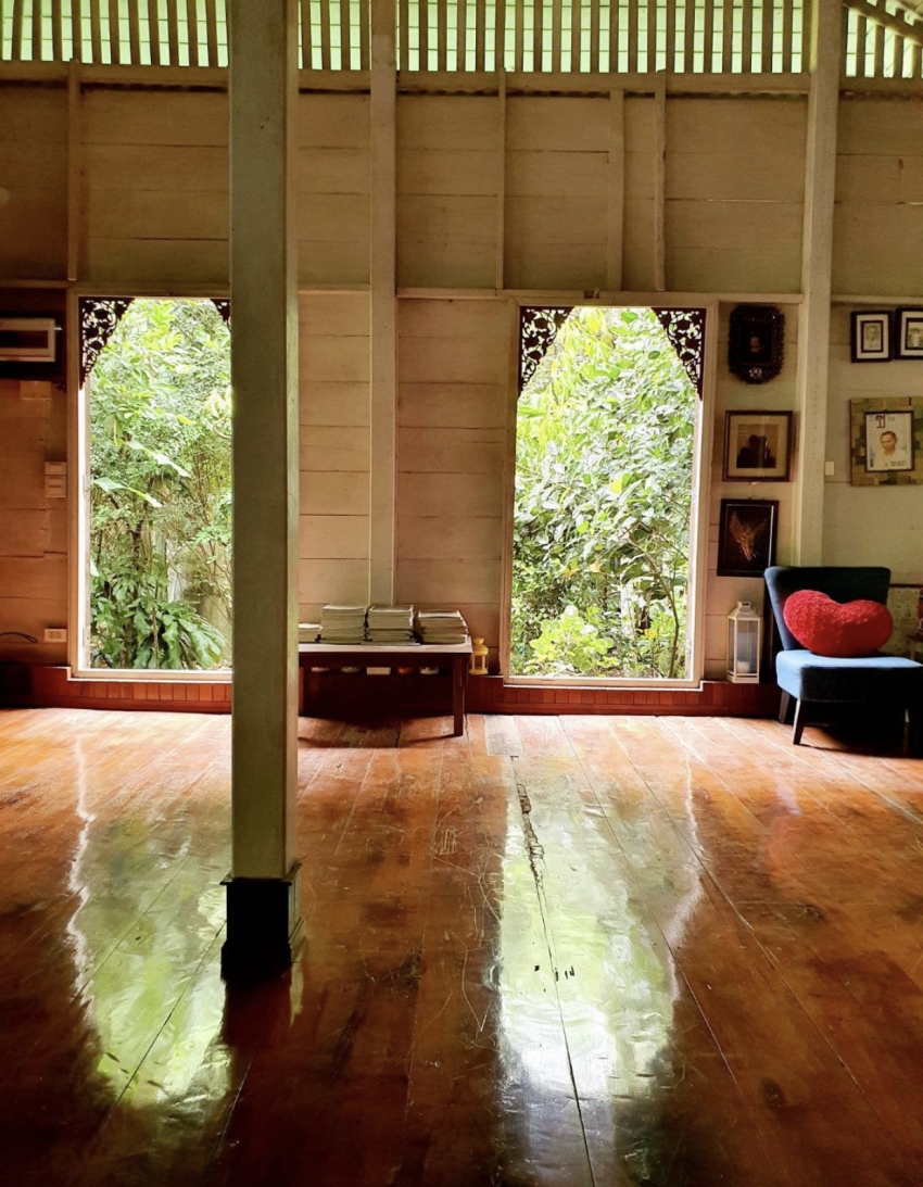 ขายบ้านสวย สงบ ร่มรื่น ในอ้อมกอดของแมกไม้เขียวขจีในเมืองจันทบุรี